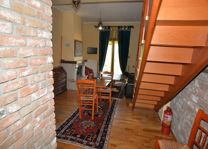 Santa Marina Guesthouse